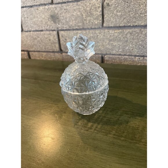 Mikasa Pineapple Crystal Covered Box 5.5" Decorative Dish - Picture 2 of 5